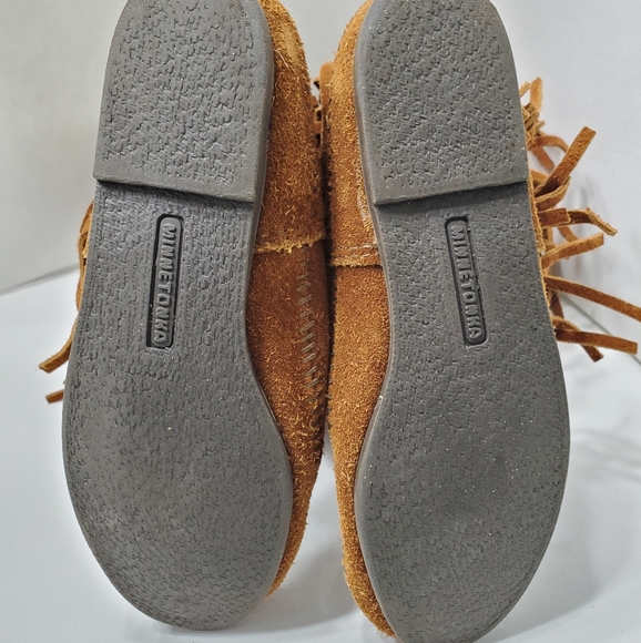 Minnetonka Moccasinsms 3 Layer Fringe Suede Boots - Picture 5 of 5